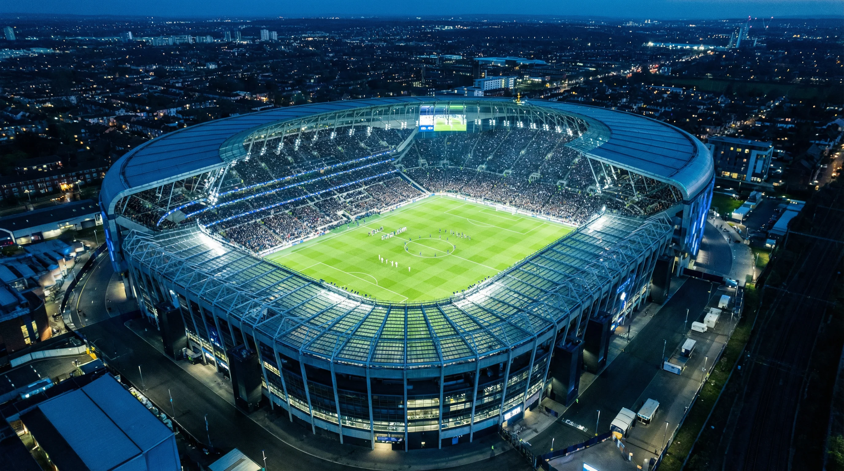 篮球比赛体育馆夜景